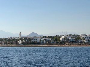 Sharm El Sheikh Reisebericht Tipps Friedlich und verschlafen liegt der Ort da: Die gefühlte Sicherheit ist hoch, in Sharm El Sheik ist es aktuell nicht gefährlich. Foto: Sascha Tegtmeyer