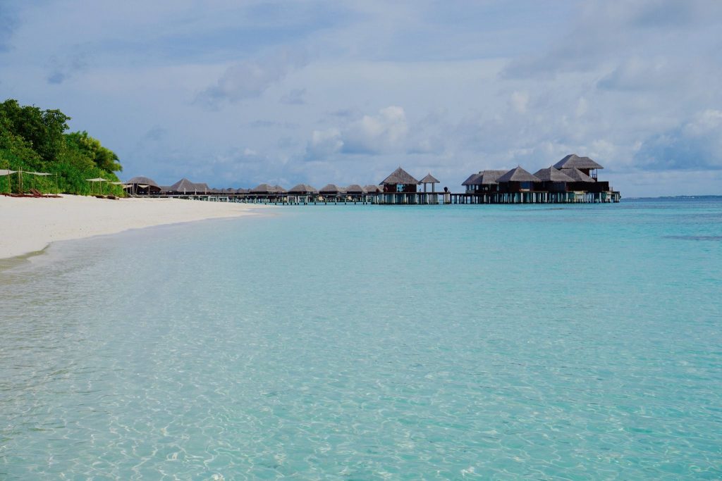 Lagune: Malediven-Tauchurlaub sollte unbedingt auch ein paar Tage am Strand beinhalten! Foto: Sascha Tegtmeyer