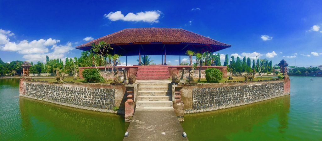 Beste Reisezeit für Lombok und Bali ist von Juli bis Oktober: nur leider lässt sich hier der Sommerurlaub nicht wirklich günstig buchen. Foto: Sascha Tegtmeyer