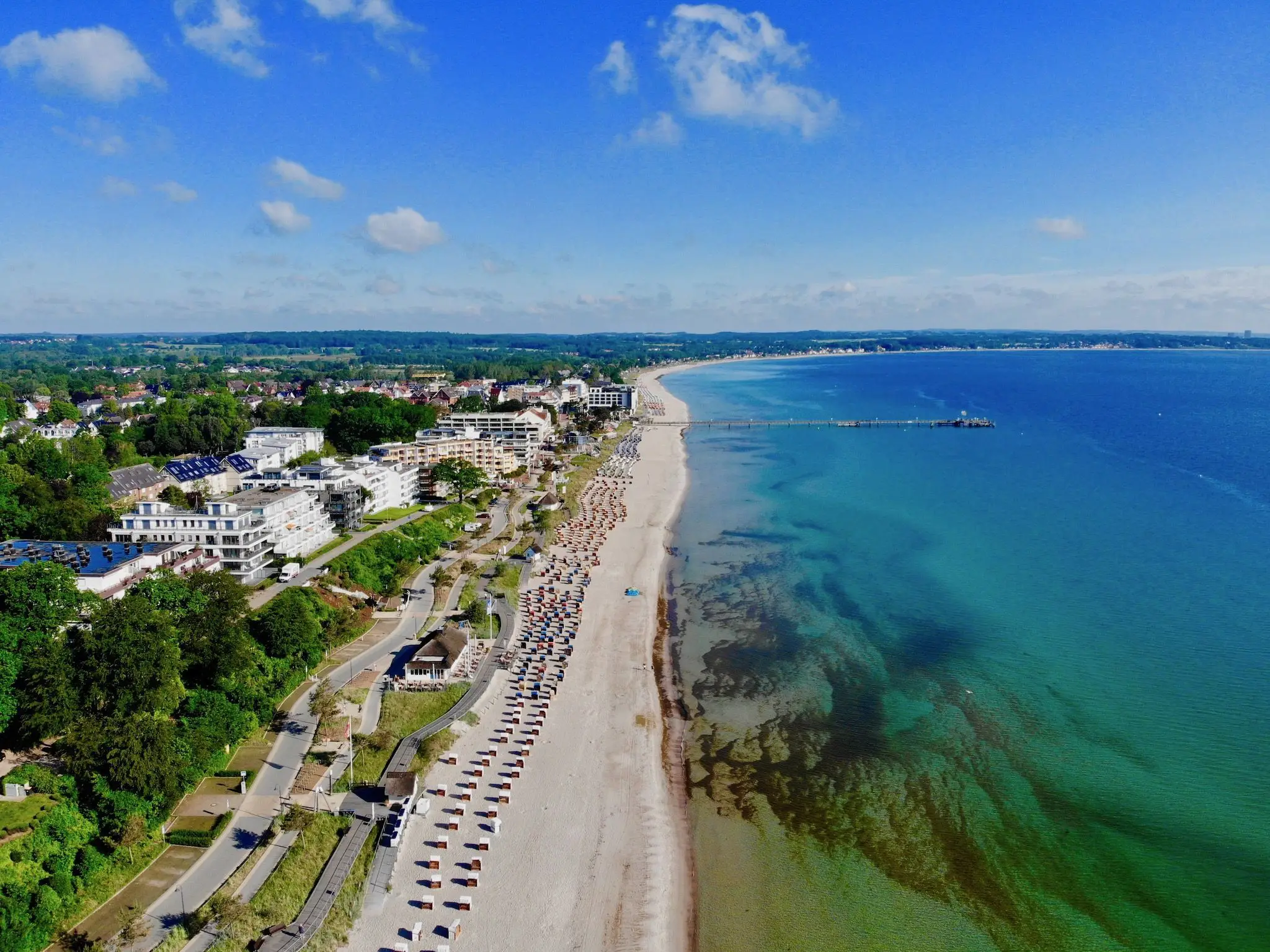 Familienurlaub planen – Reiseziele & Entscheidungshilfe 6 Scharbeutz und die Lübecker Bucht aus der Luft