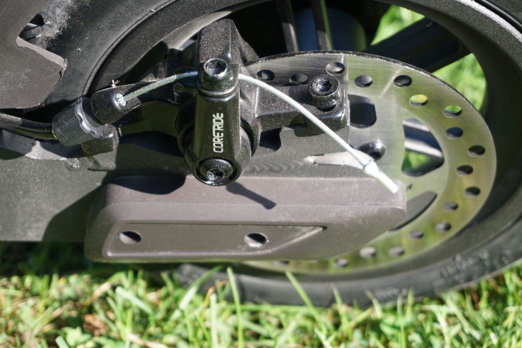 Zuverlässiges Bremssystem: die Sicherheit hat beim E-Scooter-Fahren höchste Priorität. Foto: Sascha Tegtmeyer