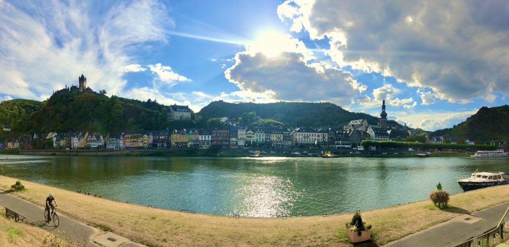 Reisebericht Cochem: Blick von der anderen Moselseite auf die Innenstadt. Foto: Sascha Tegtmeyer 