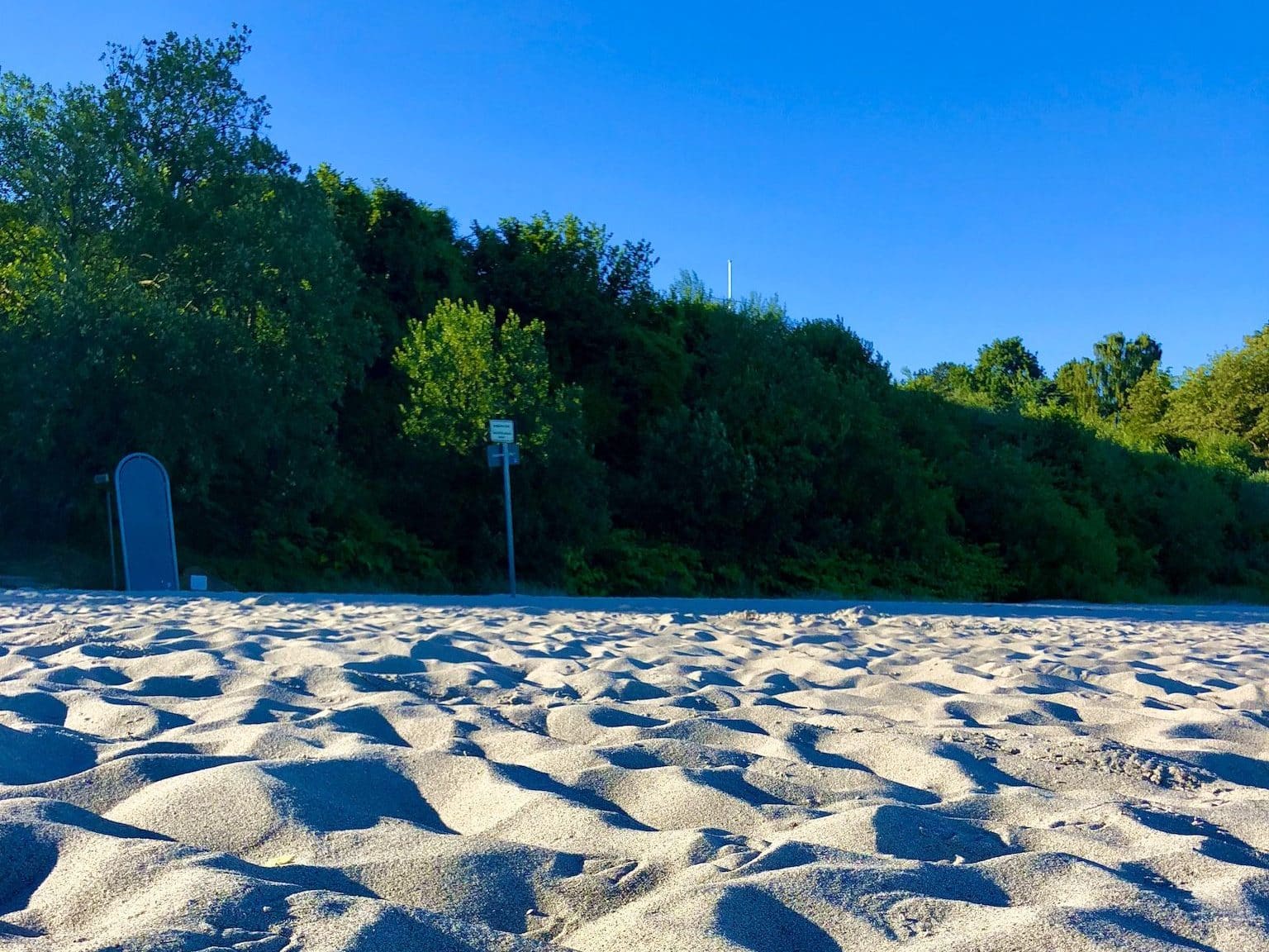 Feiner, weißer Sand: Der Strand von Sierksdorf ist ein herrlicher Sandstrand. Foto: Sascha Tegtmeyer