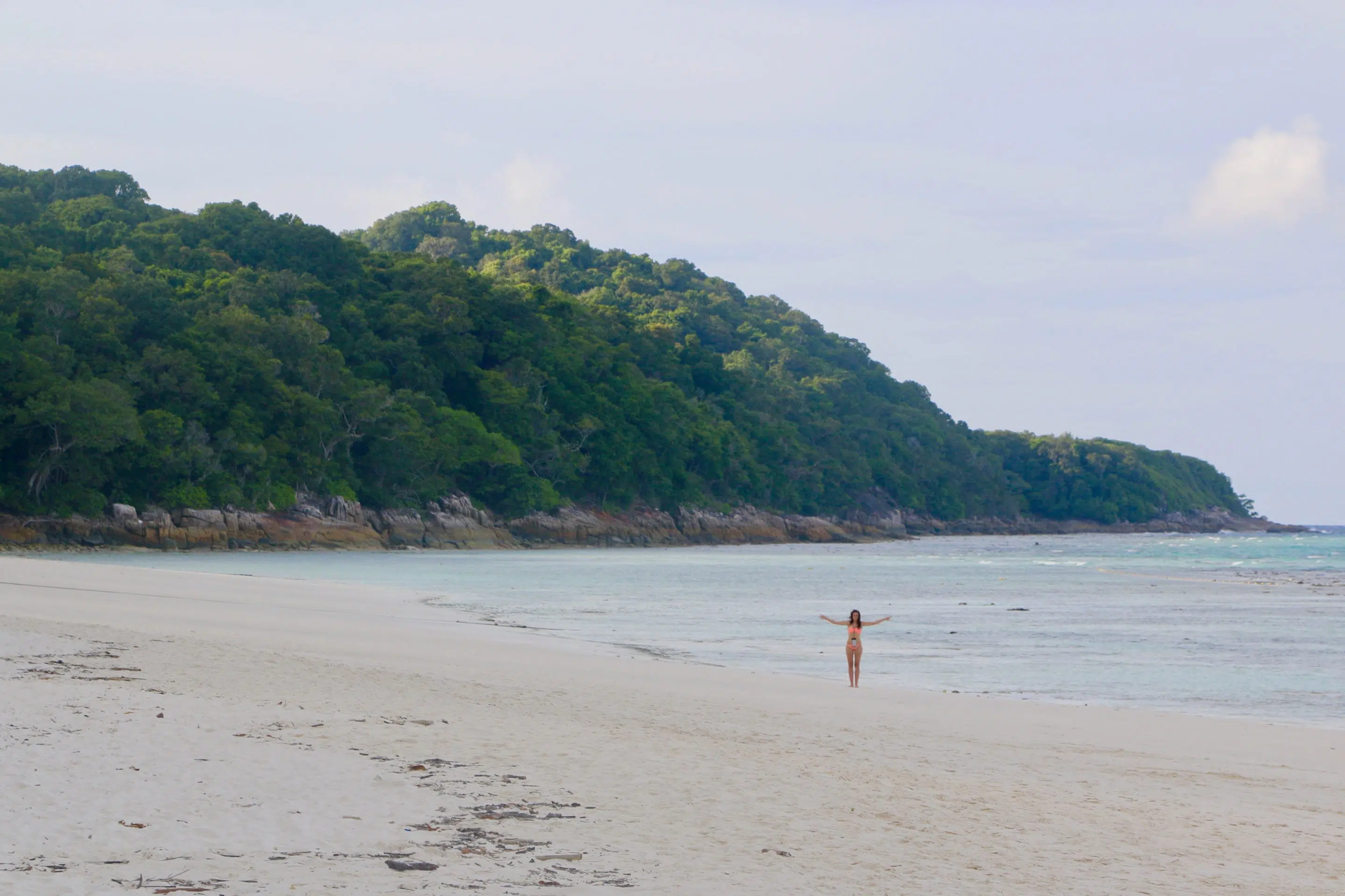 Thailand-Tauchsafari zum Richelieu Rock: mein Erfahrungsbericht 9 Breiter heller Sandstrand auf Koh Tachai in Thailand