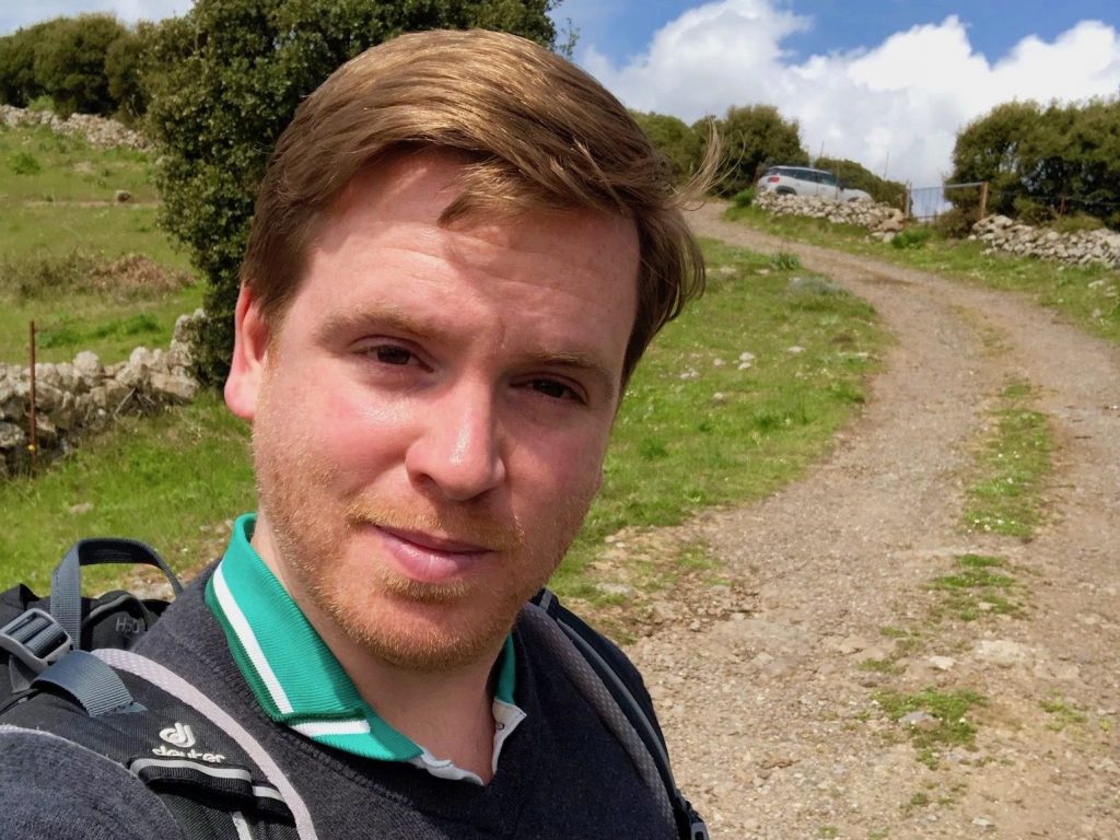 Wandern auf Sardinien: Mit Rucksack und Abenteuerlust ging es ins Gebirge. Foto: Sascha Tegtmeyer