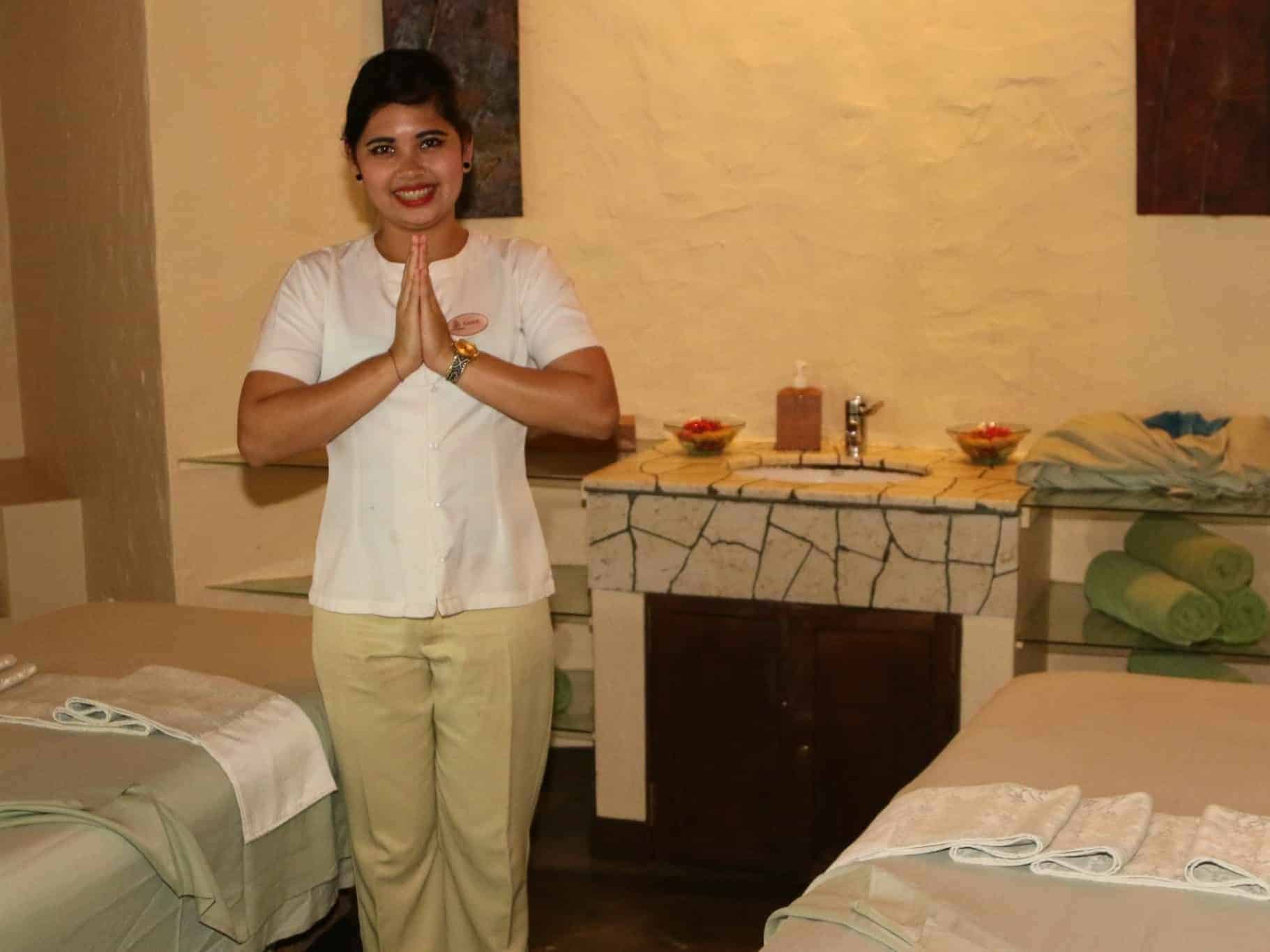 Entfliehe dem Alltagsstress und erlebe tiefe Entspannung bei einem Wellnessurlaub. Hier kannst du dich verwöhnen lassen, Körper und Geist entspannen und in eine Welt des Wohlbefindens eintauchen. Massagen, Yoga, Saunagänge und andere Wellnessbehandlungen bieten die perfekte Möglichkeit, den Alltagsstress abzuschütteln und tief zu entspannen. Ob allein oder zu zweit, ein Wellnessurlaub ist die ideale Möglichkeit, neue Energie zu tanken und gestärkt in den Alltag zurückzukehren.