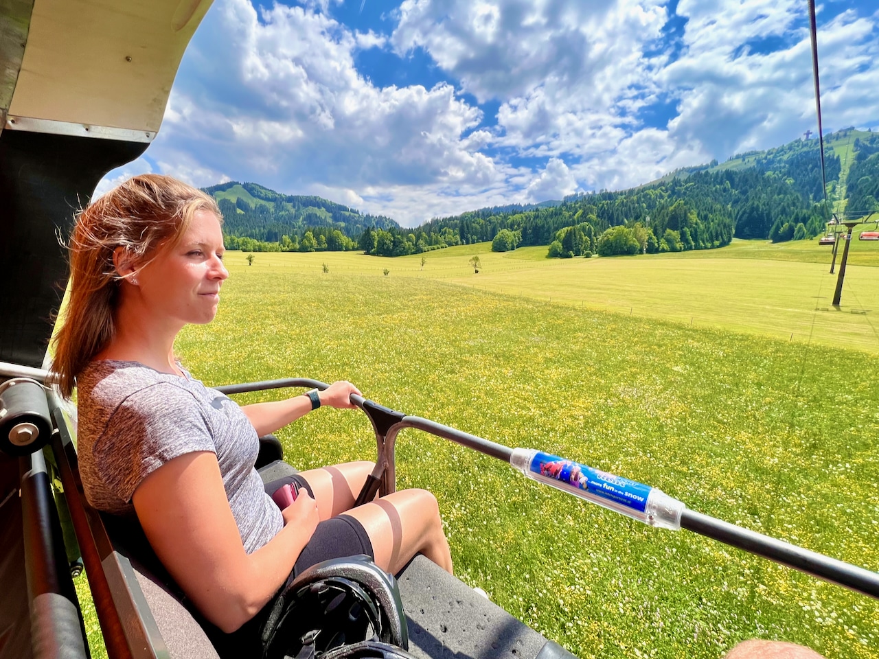Die Fahrräder blieben an der Talstation – und mit dem Sessellift ging es hinauf zum Jakobskreuz. E-Bike Pillerseetal Fieberbrunn Erfahrungsbericht