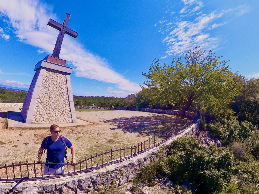Wenn du alleine reist, ist die Insta360 X3 dein idealer Begleiter. Sie macht auch Fotos aus der Drohnenperspektive. Foto: Sascha Tegtmeyer