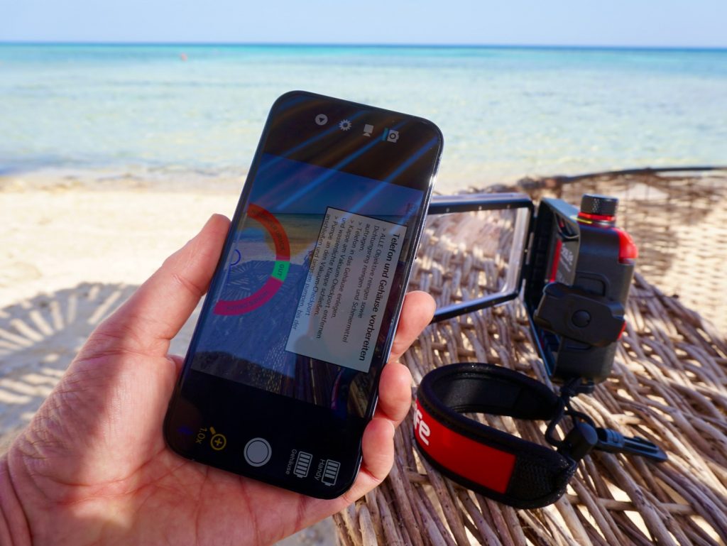 Die Smartphone-App ist das zentrale Element des Gehäuses. Sealife Sportdiver SL400 Unterwassergehäuse Test Foto: Sascha Tegtmeyer