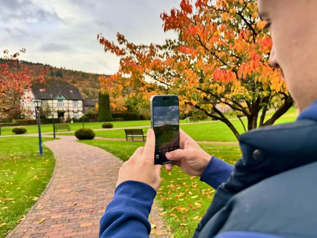Apple Intelligence auf Reisen – was die KI im Urlaub wirklich bringt 10 Mit nur einem Klick kannst du dank Apple Intelligence störende Elemente aus dem Bild löschen. Foto: Sascha Tegtmeyer
