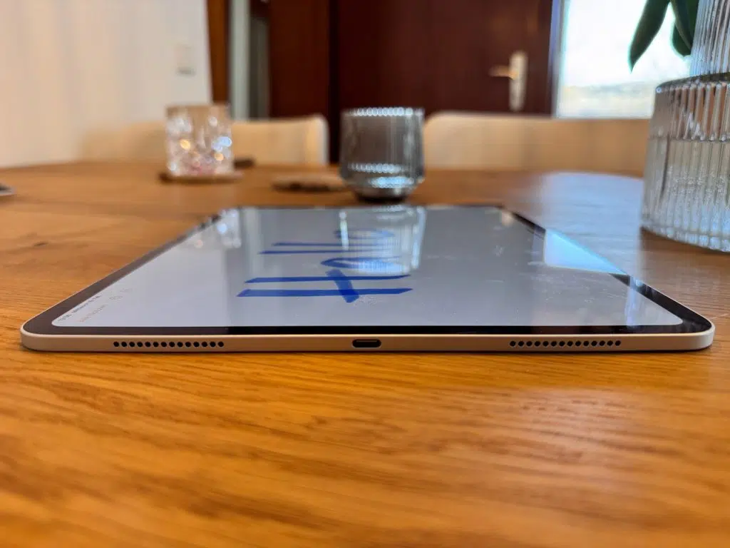 iPad Pro 13 Zoll M4 im Test: leichtes Reisegerät oder teurer Umweg? 1 Dünnes iPad Pro 13 Zoll mit M4 Chip im Praxistest