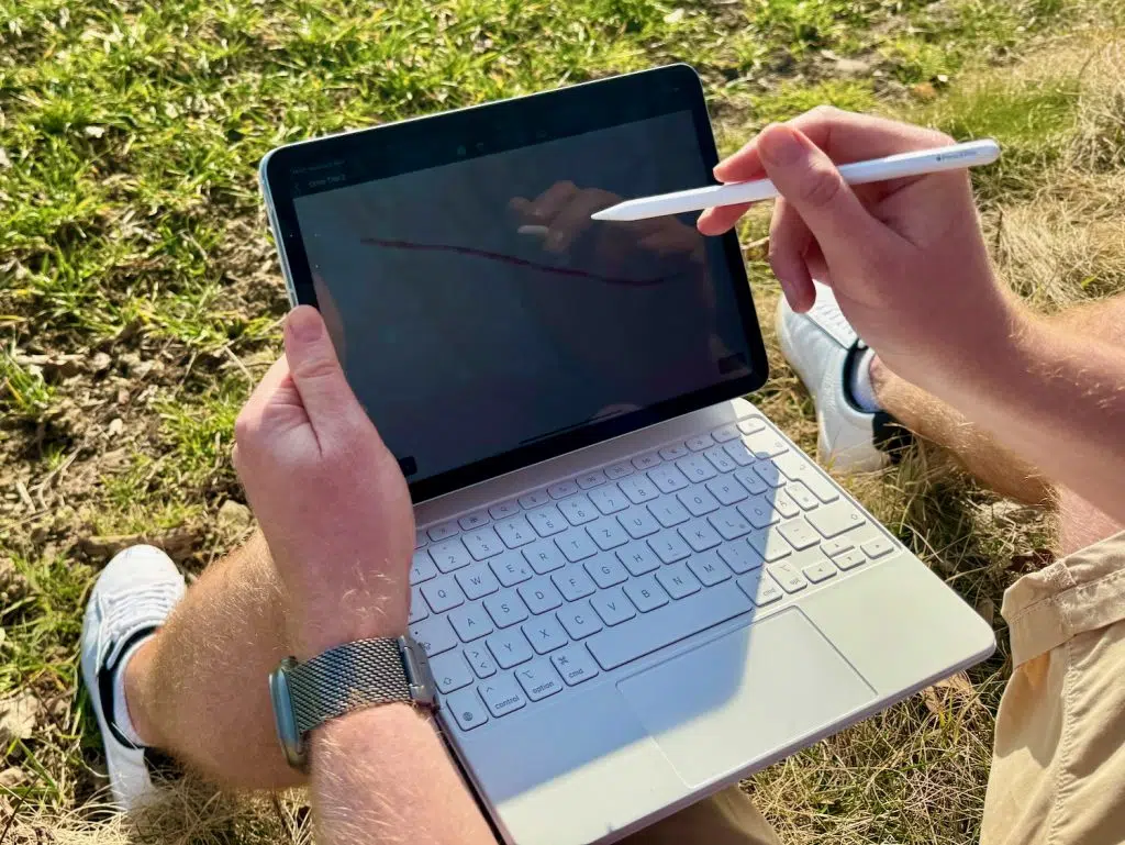 iPad Air M3 mit Magic Keyboard – das Remote-Powerpaar? 4 Apple iPad Air Test Magic Keyboard Pencil Pro Foto: Sascha Tegtmeyer