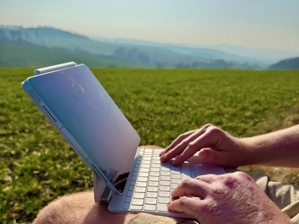 iPad Air M3 mit Magic Keyboard – das Remote-Powerpaar? 1 Apple iPad Air Test Magic Keyboard Pencil Pro Foto: Sascha Tegtmeyer
